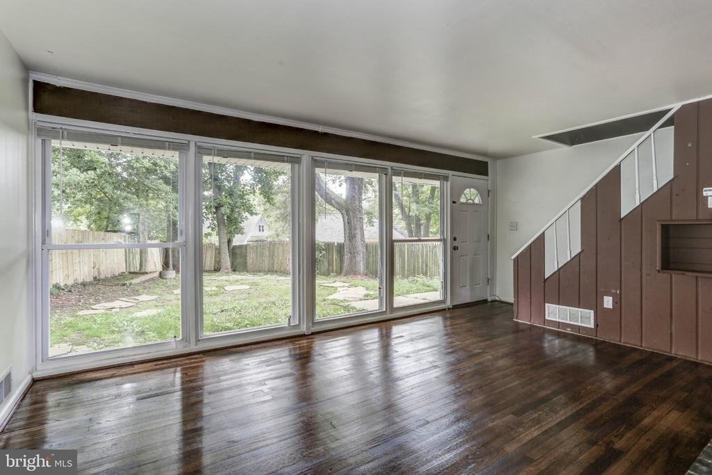 517 Calvin Lane - Photo 1