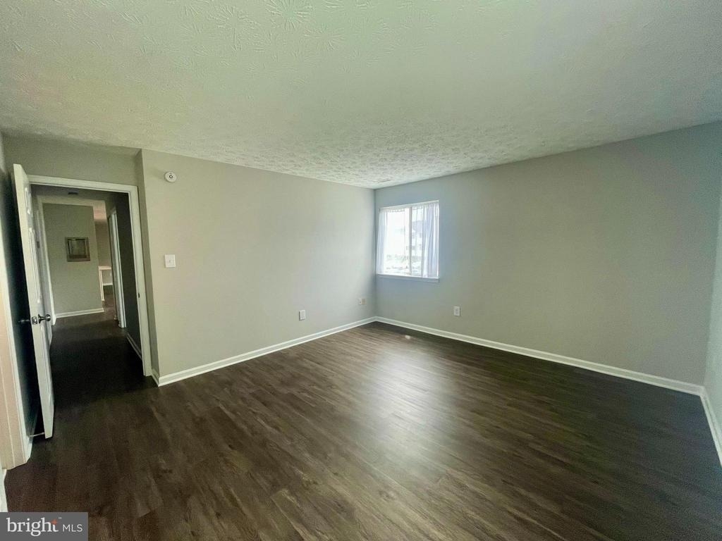 2137 Wainwright Court - Photo 8