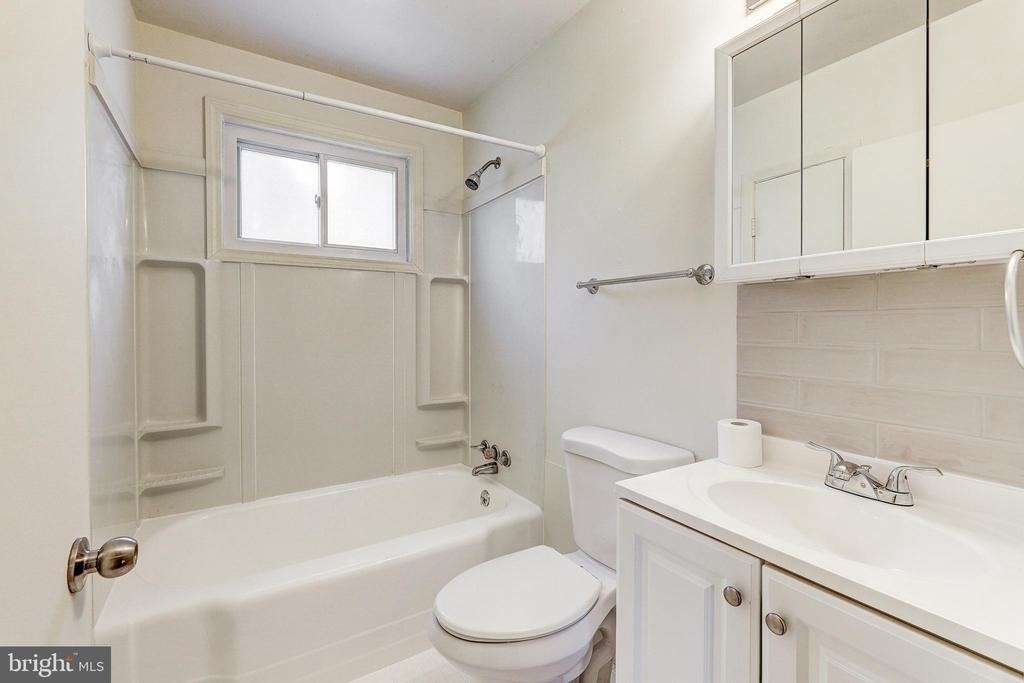 103 Wilgate Road - Photo 12