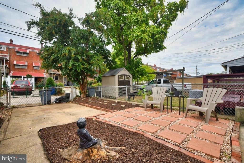 1130 Linden Avenue - Photo 23