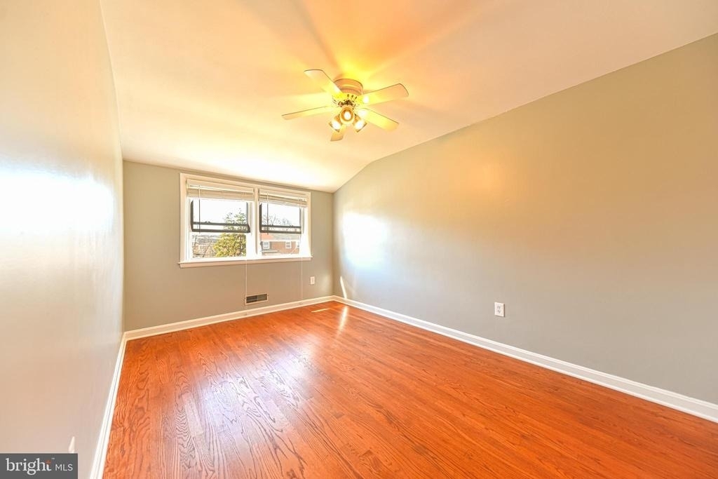 1130 Linden Avenue - Photo 15