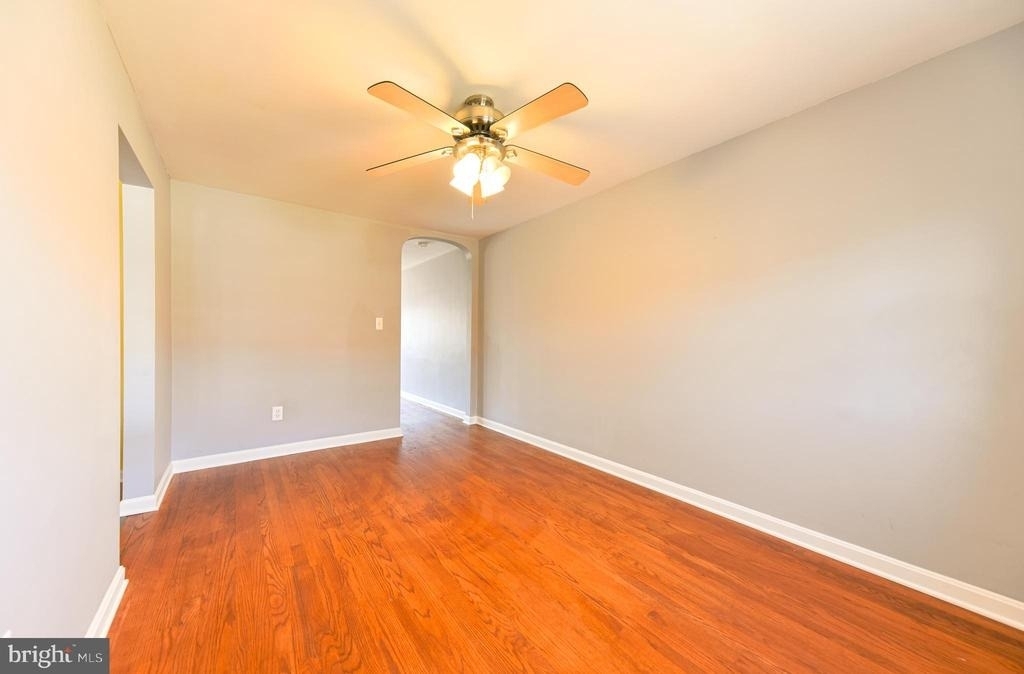 1130 Linden Avenue - Photo 5