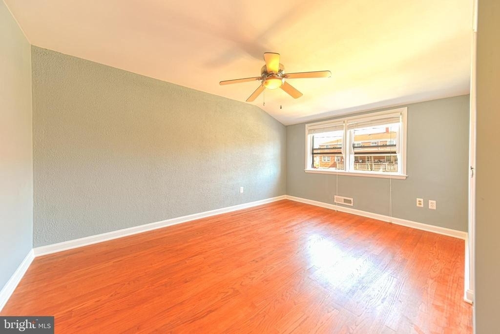 1130 Linden Avenue - Photo 12