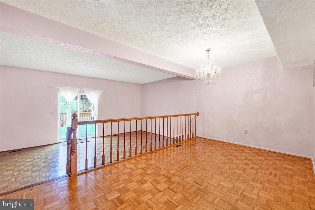 9 Rachel Court - Photo 5