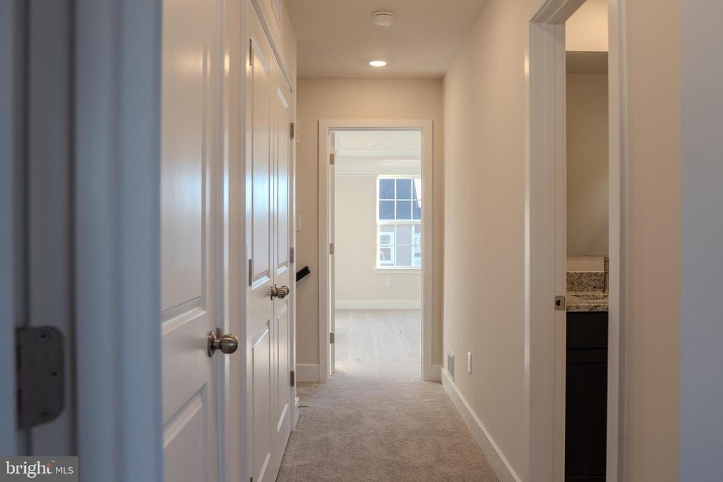 7606 River Reach Rd - Photo 32