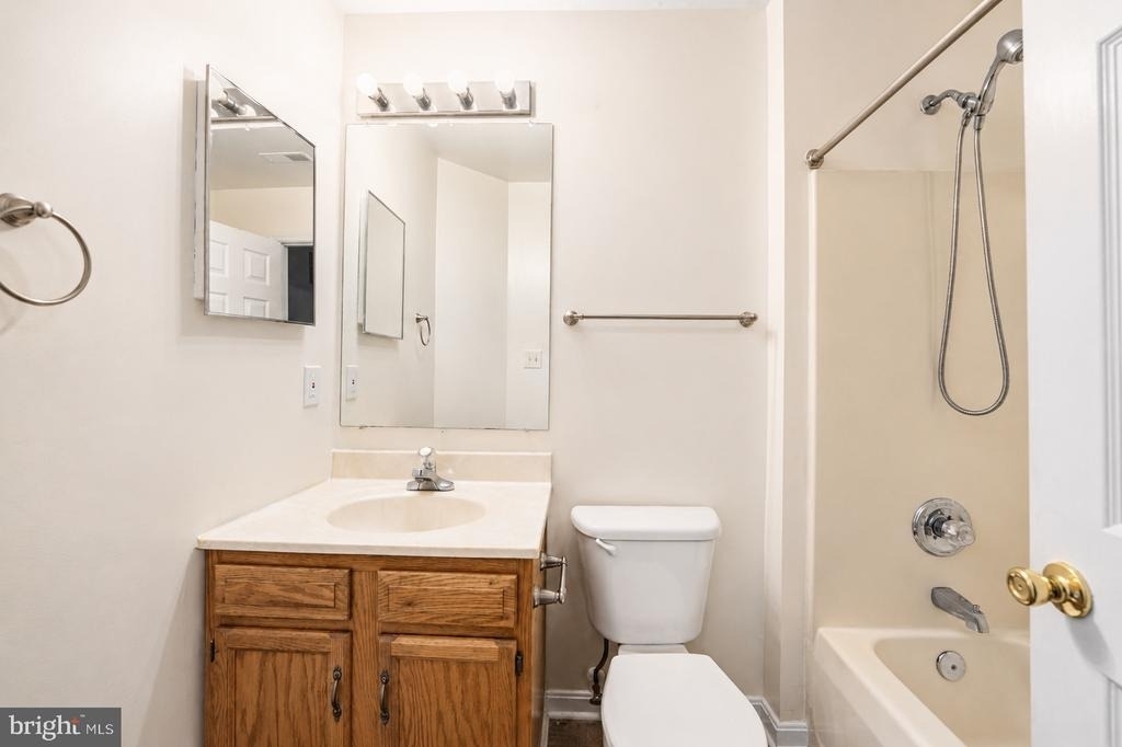 638 Villager Circle - Photo 19