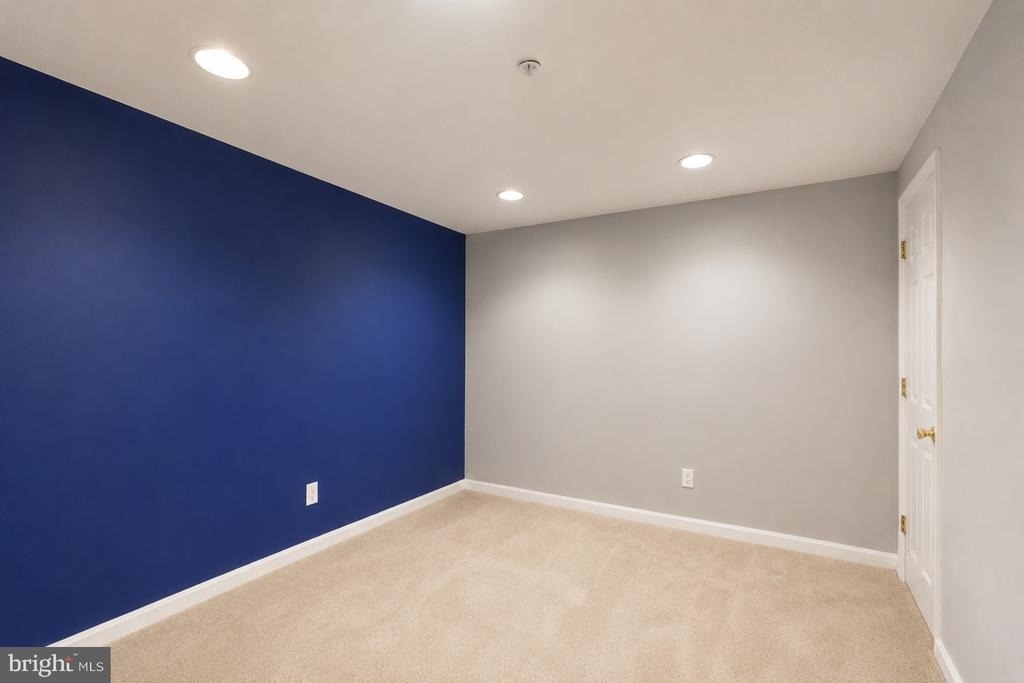 638 Villager Circle - Photo 10