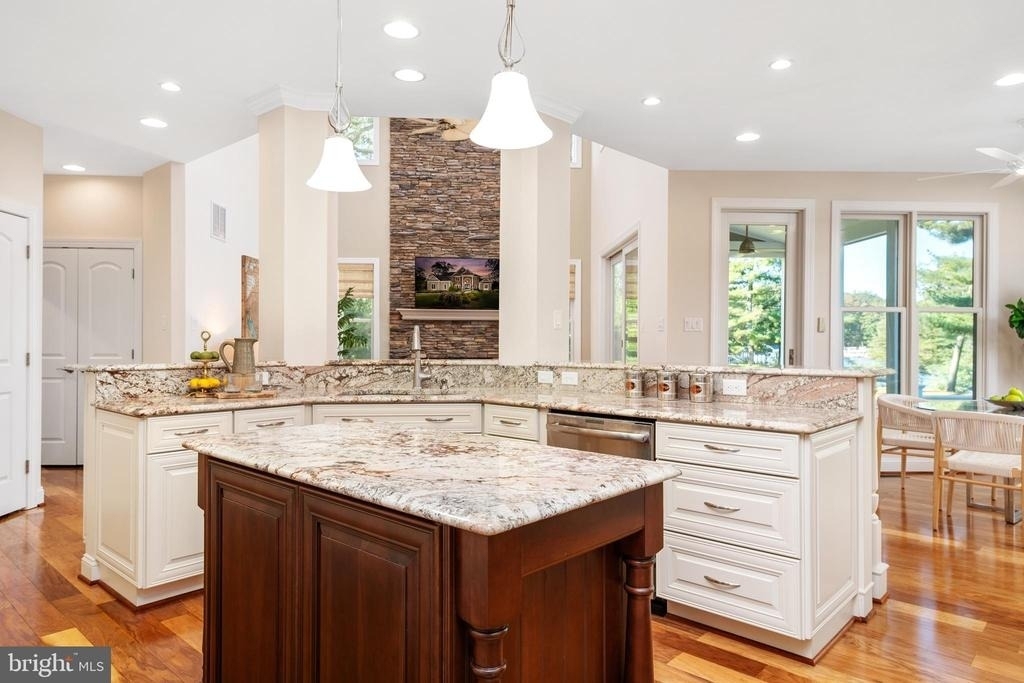 1576 Bay Head Road - Photo 15