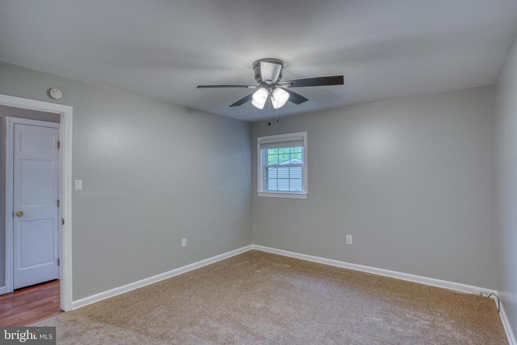 124 Hilldale Court - Photo 35