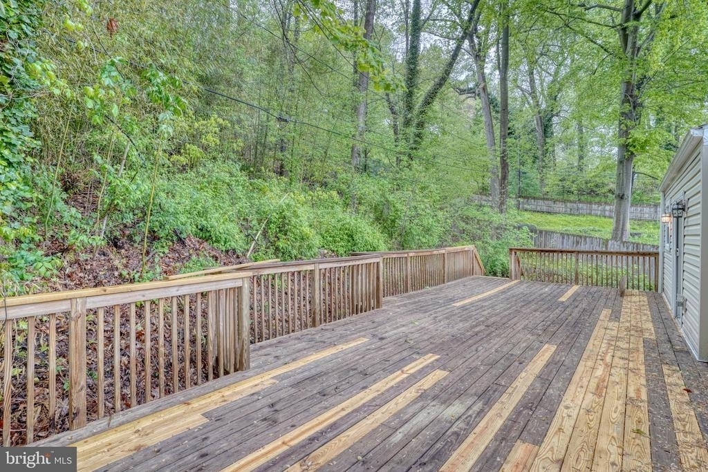124 Hilldale Court - Photo 10