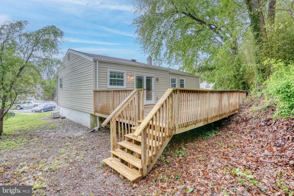 124 Hilldale Court - Photo 7