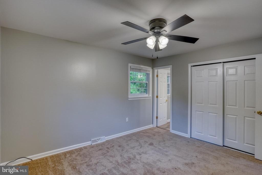 124 Hilldale Court - Photo 34