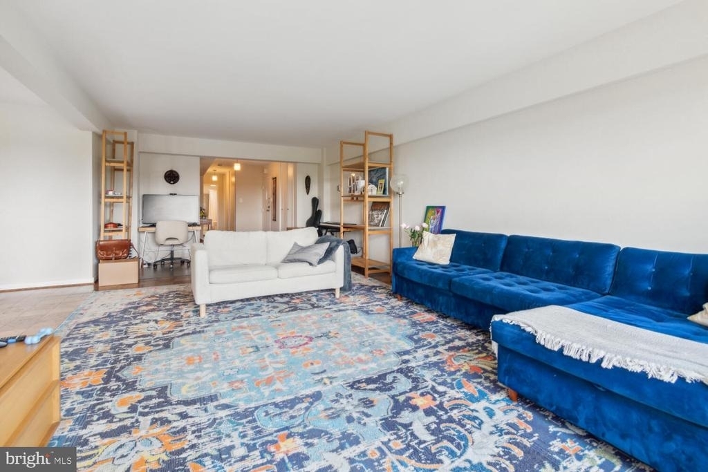 4201 Cathedral Avenue Nw - Photo 8