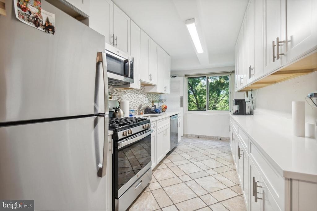 4201 Cathedral Avenue Nw - Photo 11