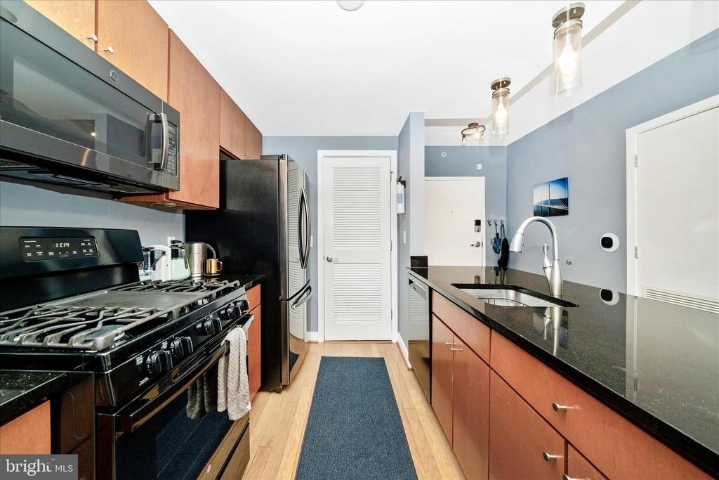 1117 10th Street Nw - Photo 4