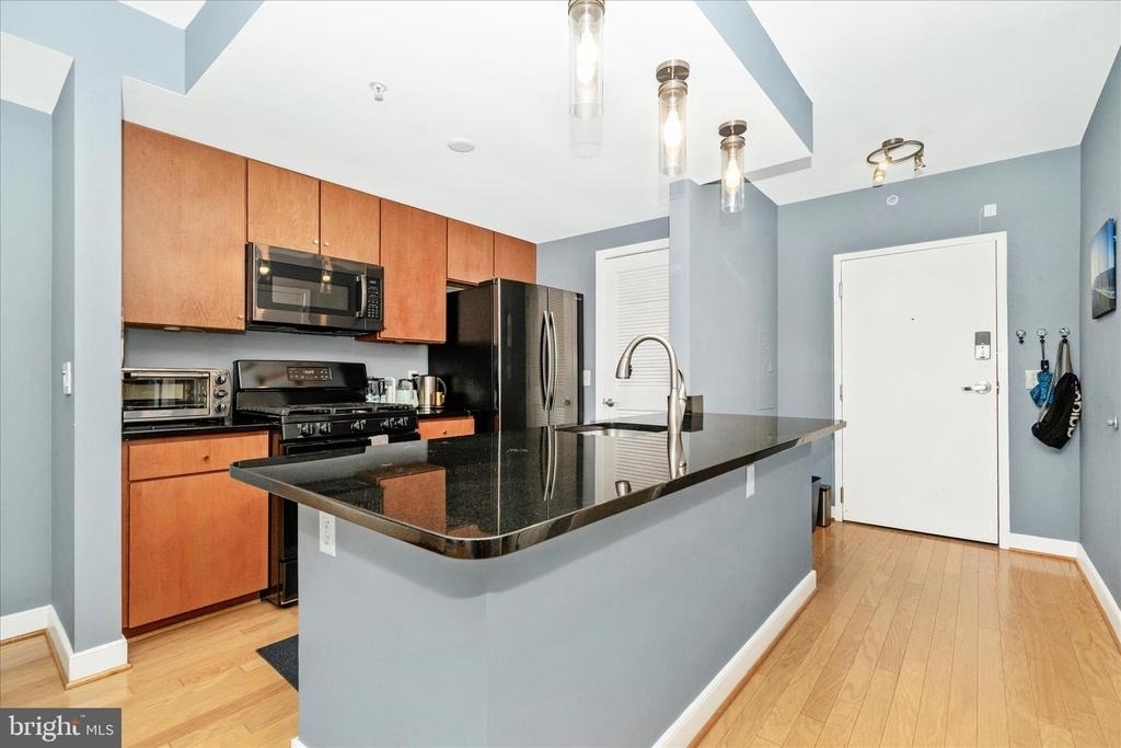 1117 10th Street Nw - Photo 8