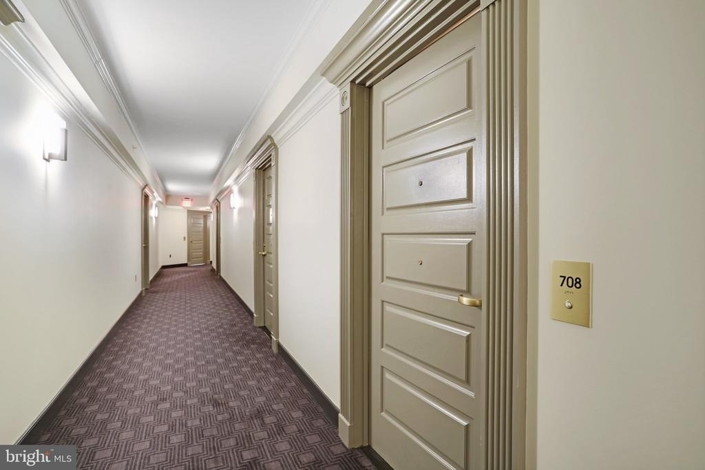 616 E Street Nw - Photo 1