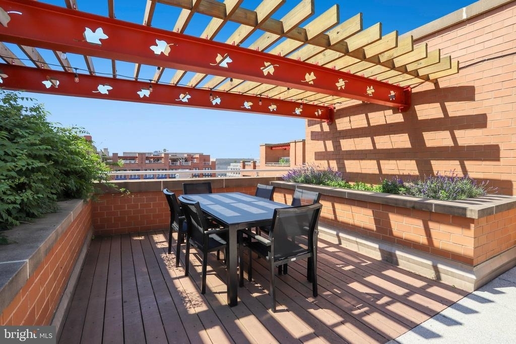616 E Street Nw - Photo 21