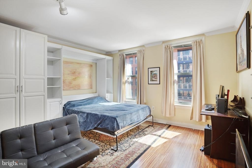 616 E Street Nw - Photo 8