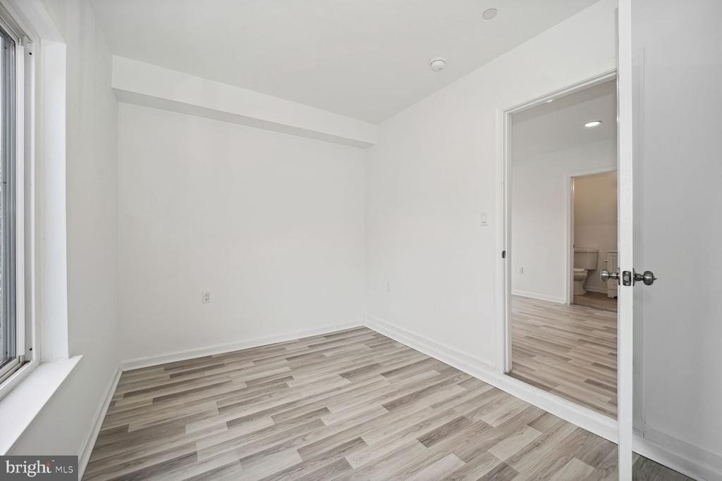 1642 16th Street Se - Photo 16