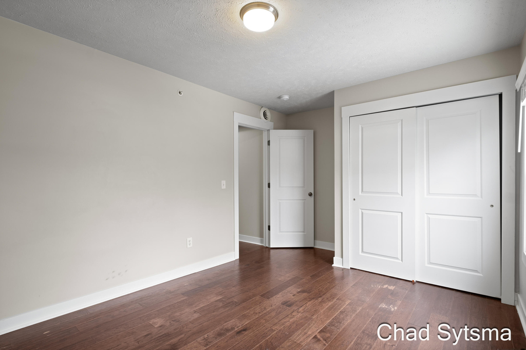930 Wealthy Street Se - Photo 10