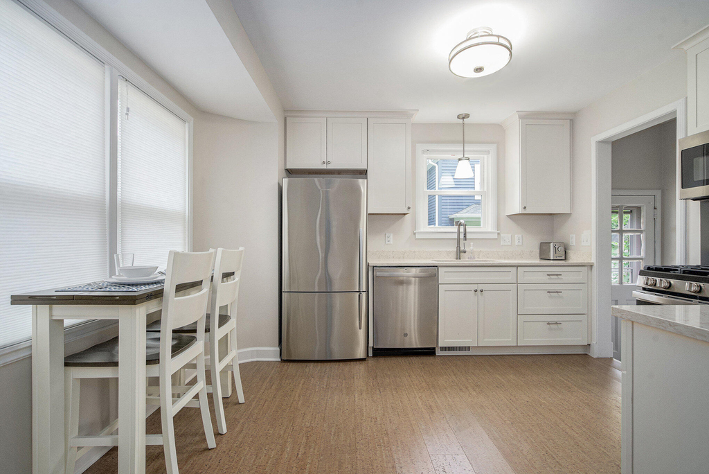 1207 Prescott Avenue - Photo 7