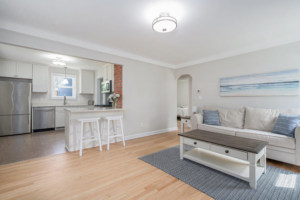 1207 Prescott Avenue - Photo 3