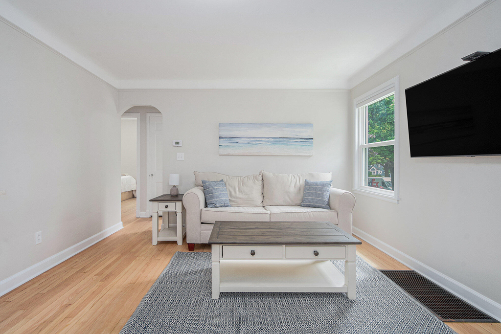 1207 Prescott Avenue - Photo 4