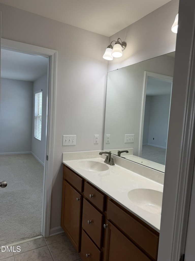 221 Irving Way - Photo 9