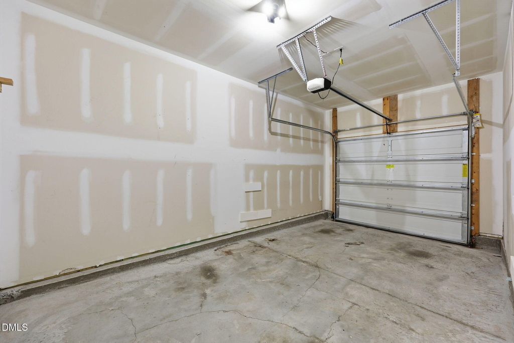 221 Irving Way - Photo 34