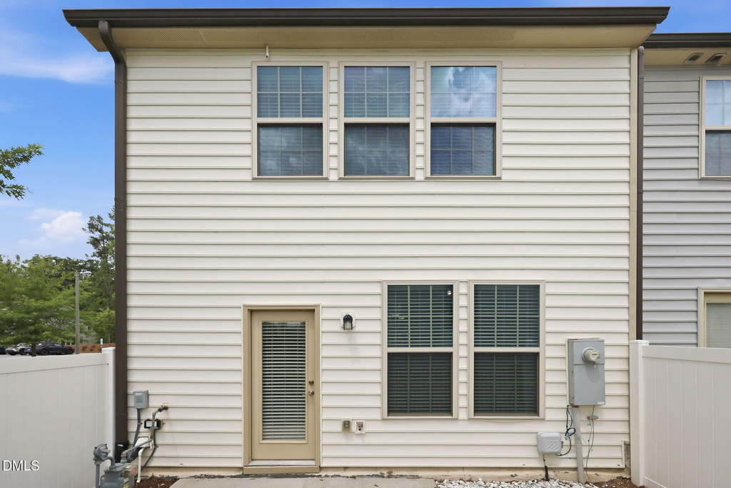 221 Irving Way - Photo 29