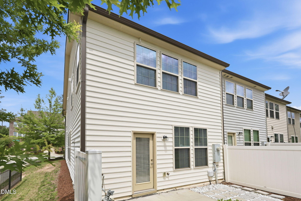 221 Irving Way - Photo 30