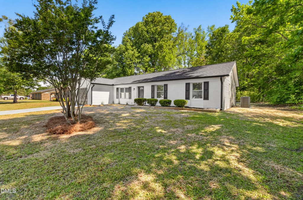 137 Grange Street - Photo 1
