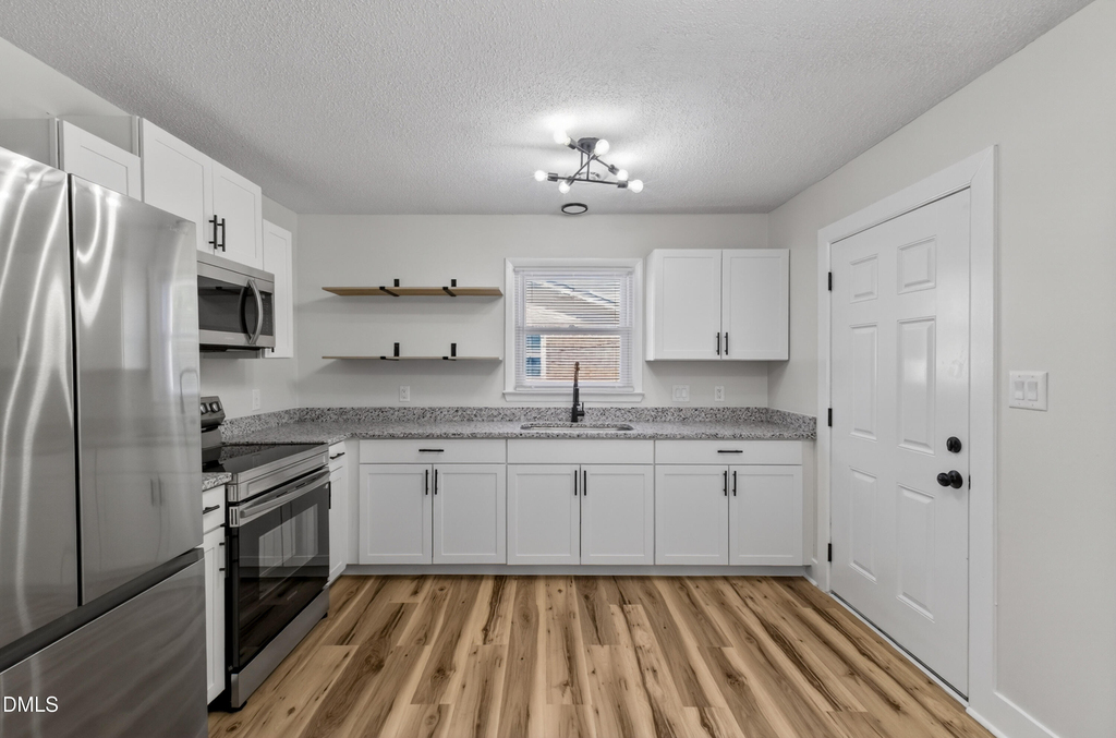 137 Grange Street - Photo 12