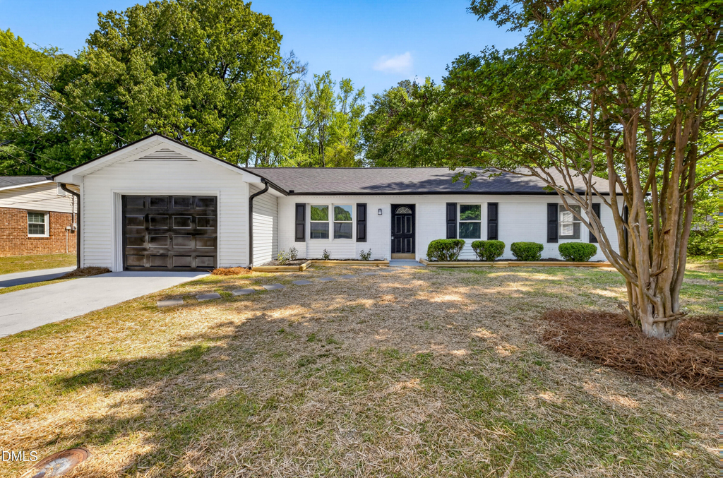 137 Grange Street - Photo 3