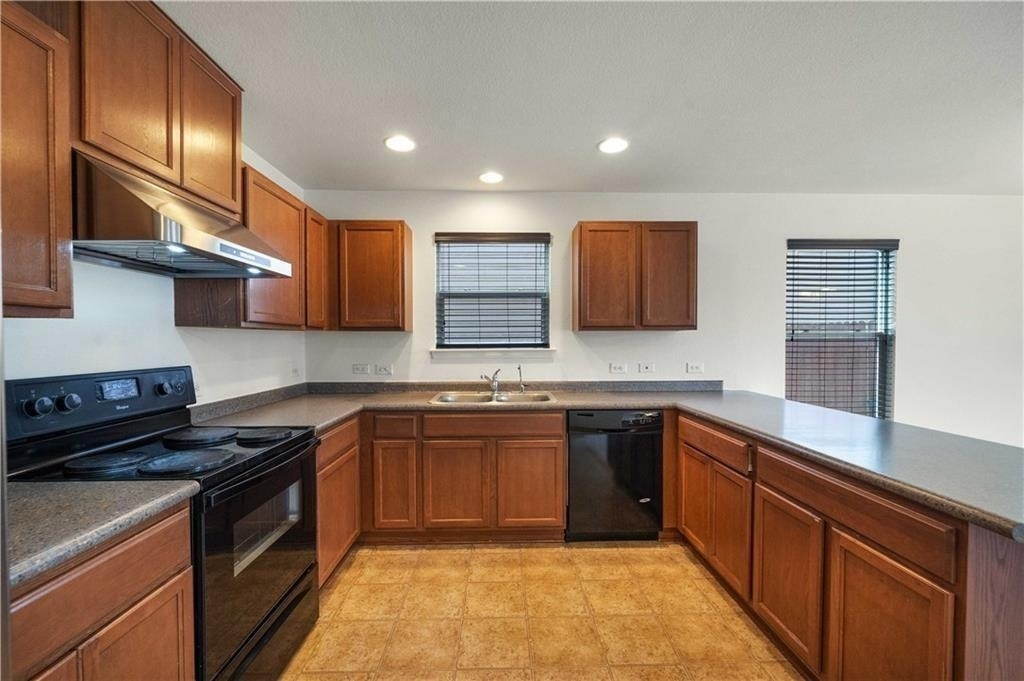 11012 Culzean Dr - Photo 10