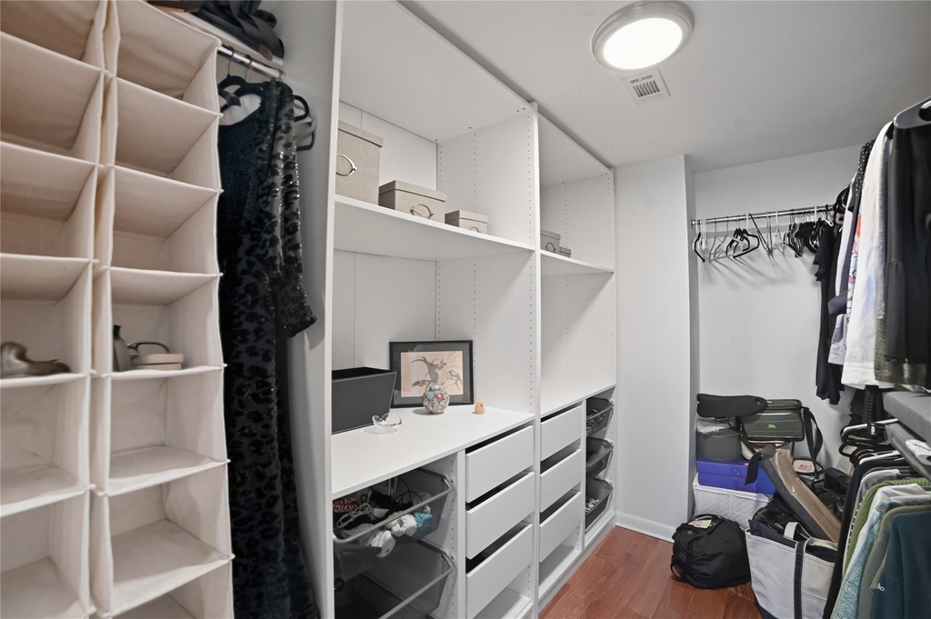 54 Rainey St - Photo 19
