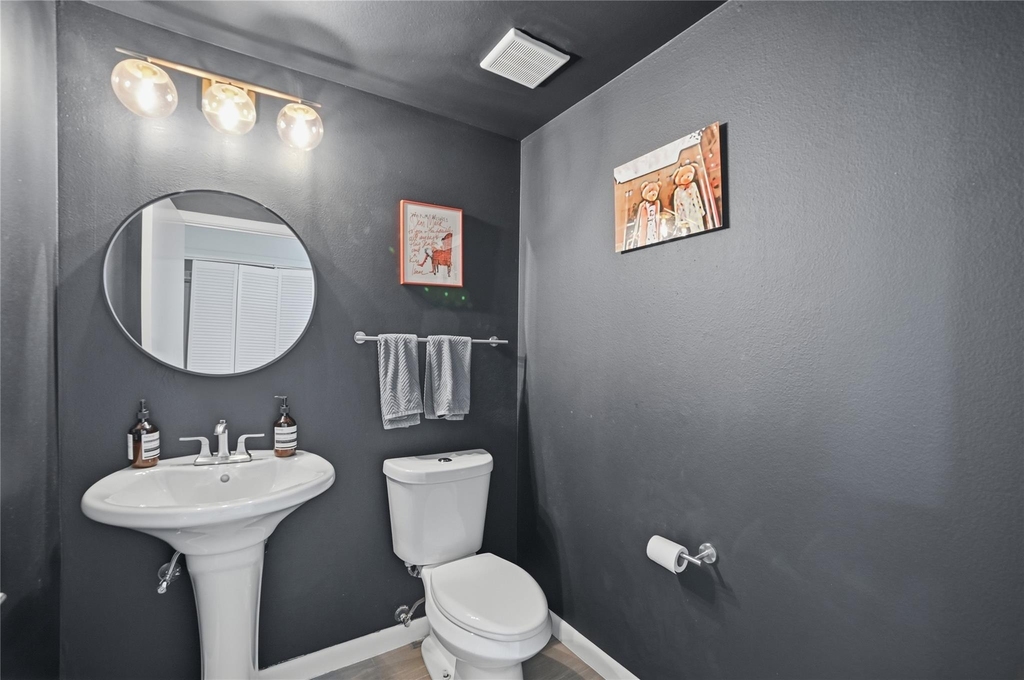 54 Rainey St - Photo 23