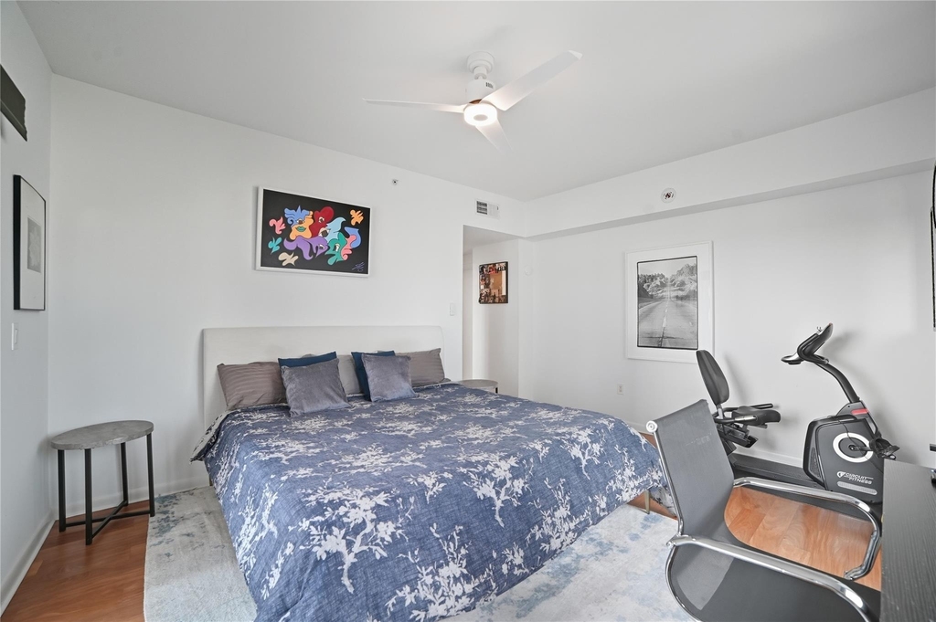 54 Rainey St - Photo 15
