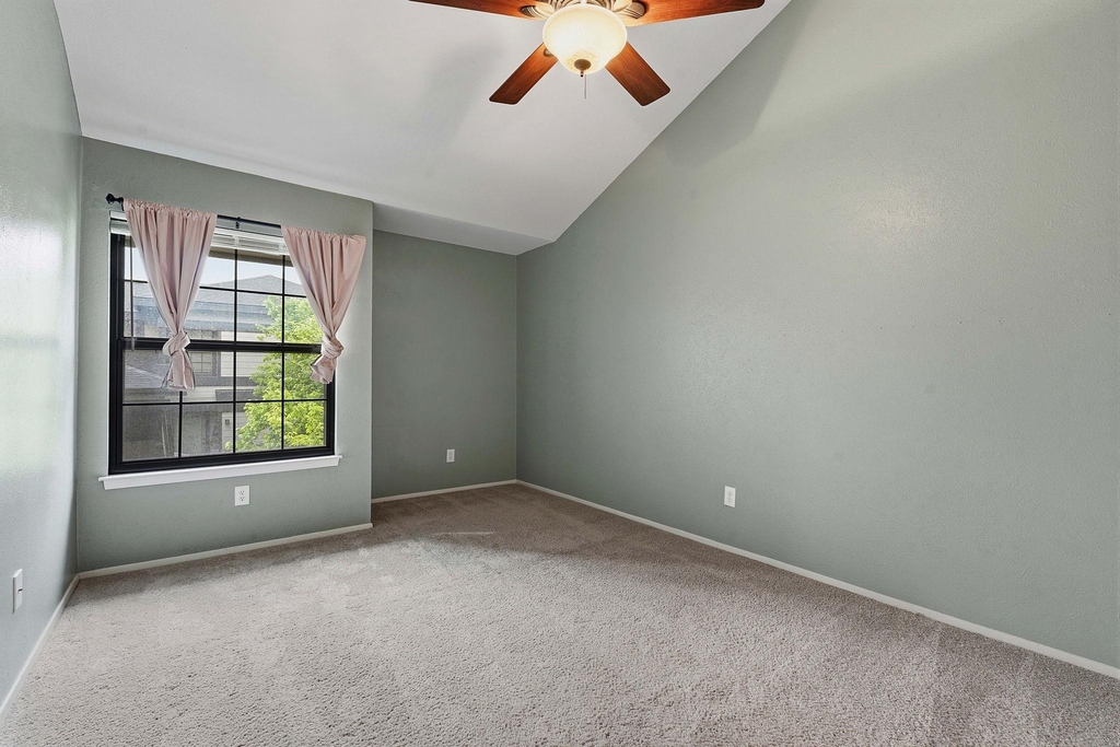 1748 Ohlen Rd - Photo 11