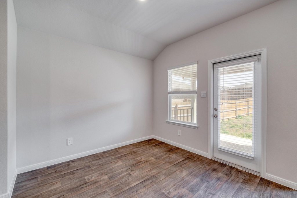 109 Bethpage Dr - Photo 14