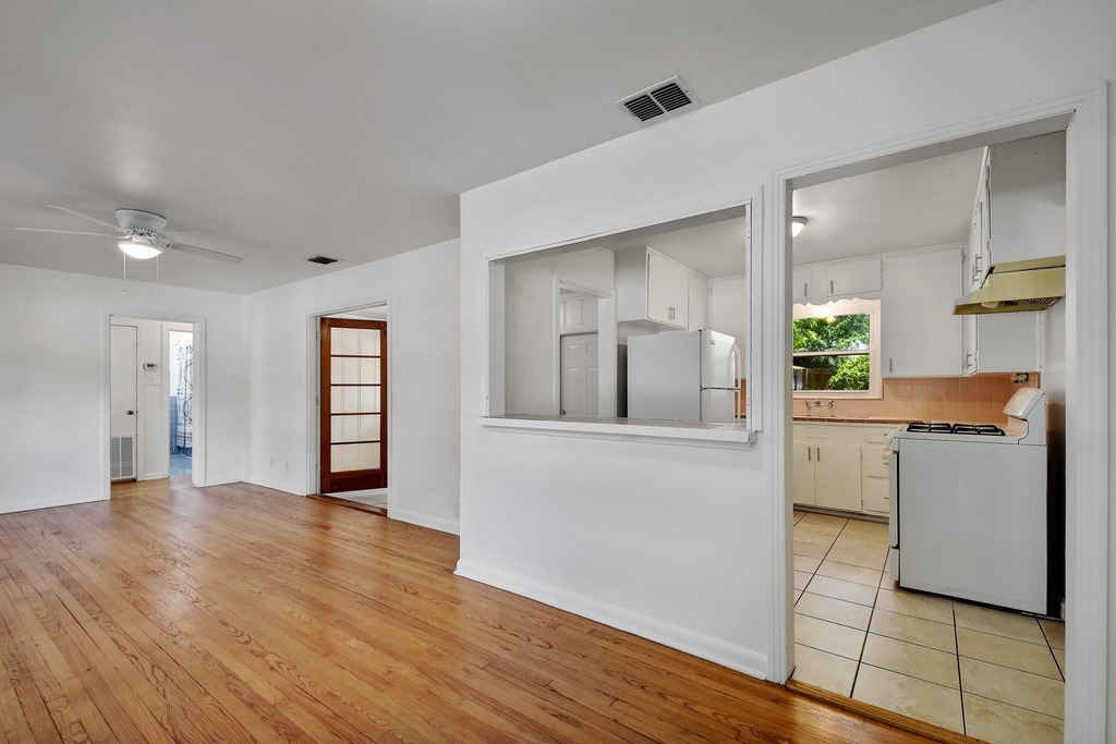430 Beryl Dr - Photo 4