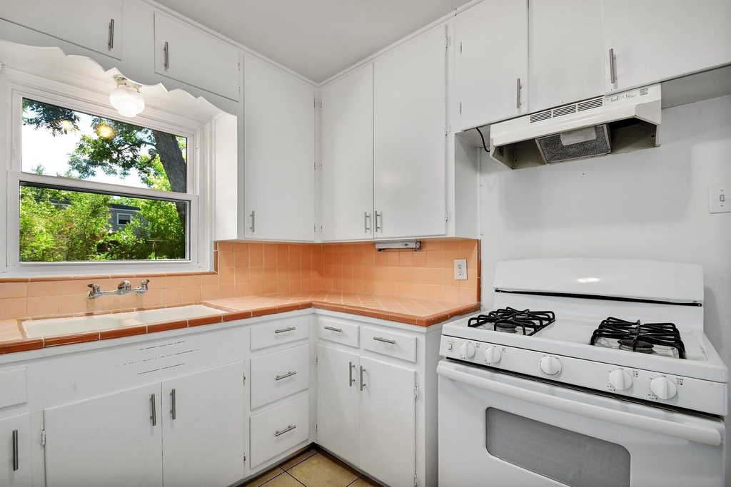 430 Beryl Dr - Photo 5