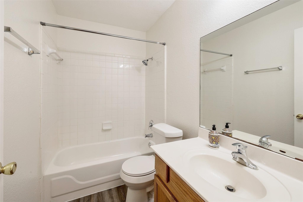 9724 Copper Creek Dr - Photo 20