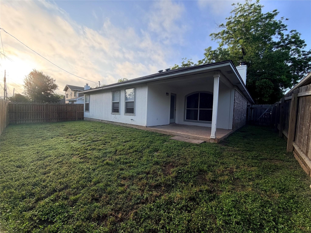9724 Copper Creek Dr - Photo 23