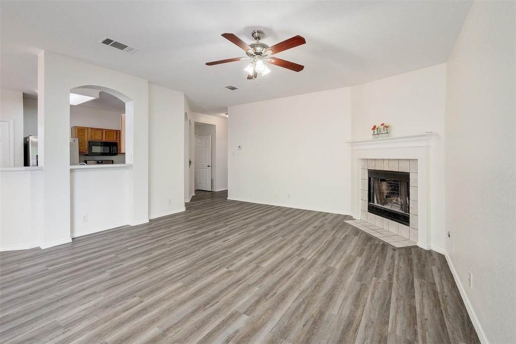 9724 Copper Creek Dr - Photo 4