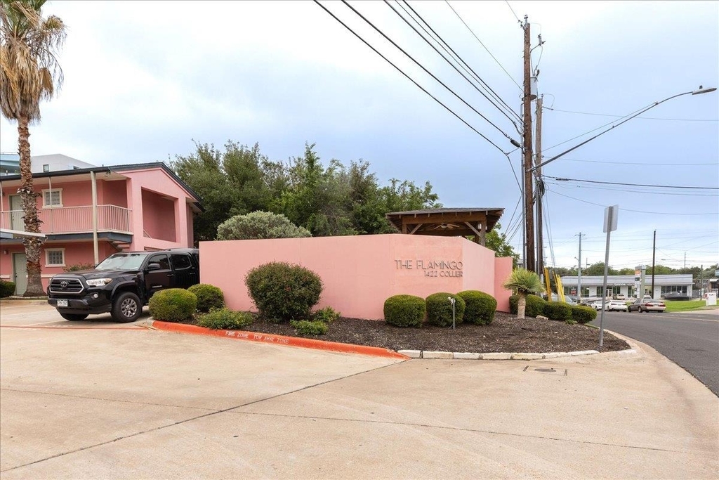 1422 Collier St - Photo 13