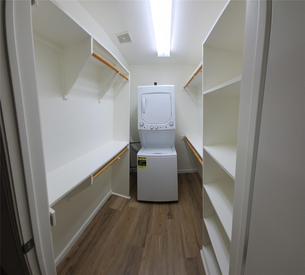 1422 Collier St - Photo 17
