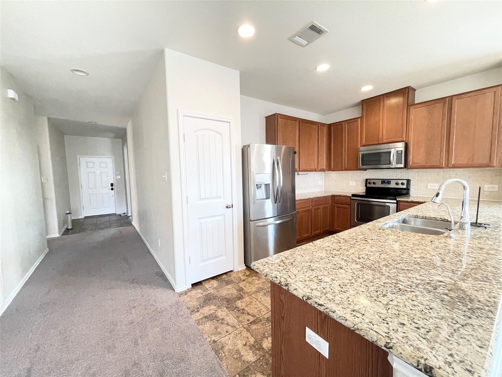 213 Connor Elkins Dr - Photo 4