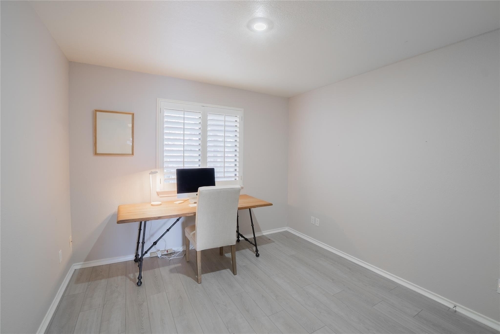 8200 Neely Dr - Photo 12